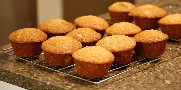 Bananabread muffins ready to eat